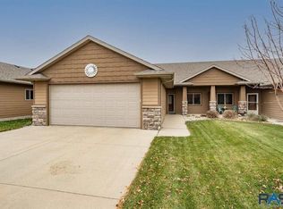 3600 E Woodsedge St, Sioux Falls, SD 57108