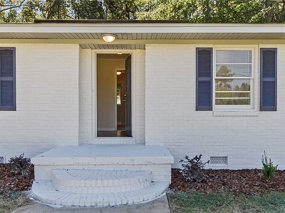 2nd image of 4811 Lynn Haven Dr