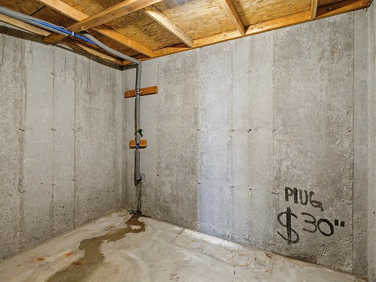 506 S Highpoint Dr — Photo 16