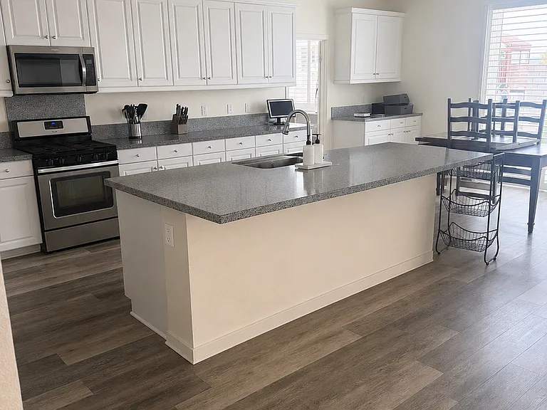 4255 W Ivesbrook St — Photo 3