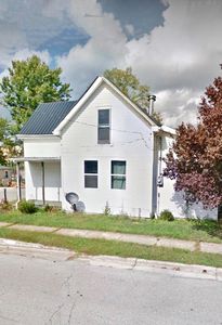 119 S High St, Versailles, IN, 47042