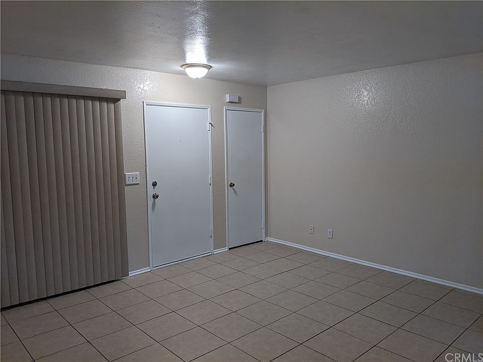 1st image of 1460 Kendall Dr Unit 26
