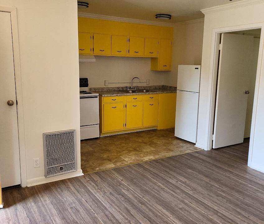 1st image of 708 Maysville Rd NE #17011560