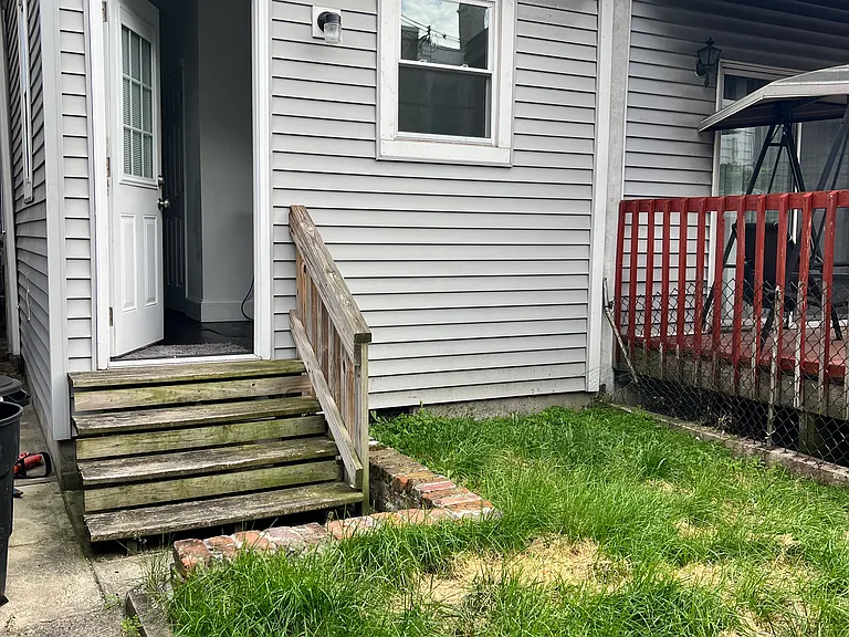 3170 Almond St — Photo 16