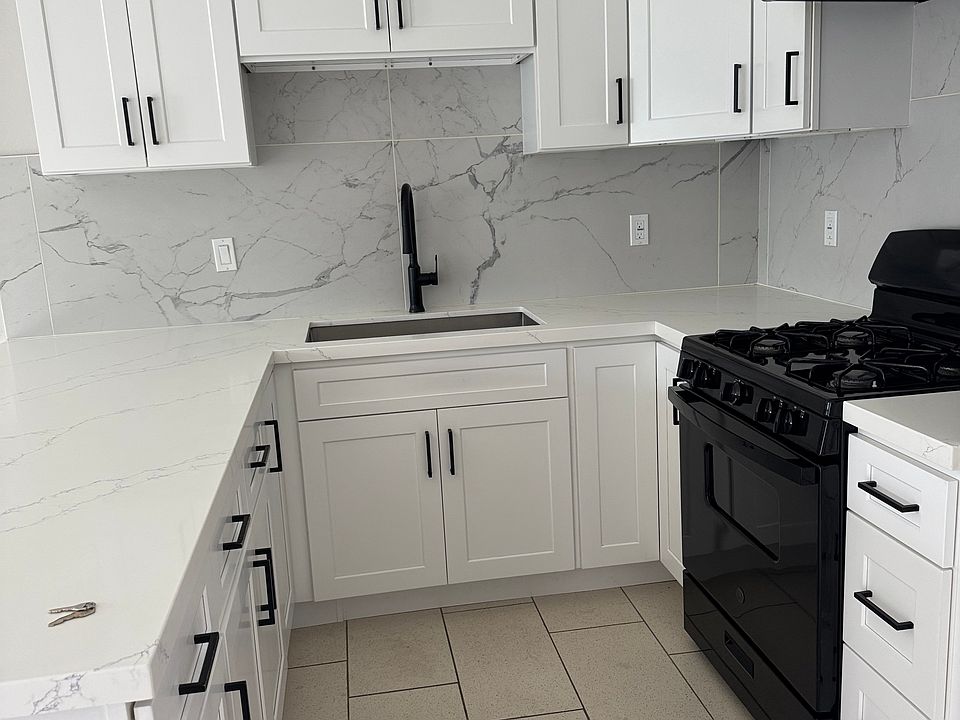 1st image of 643 E G St #B