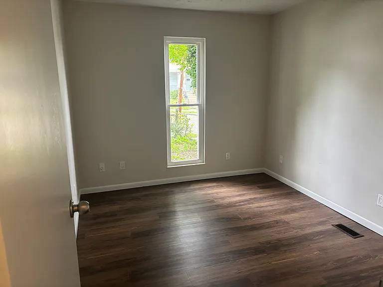 227 Gordon Ave — Photo 7