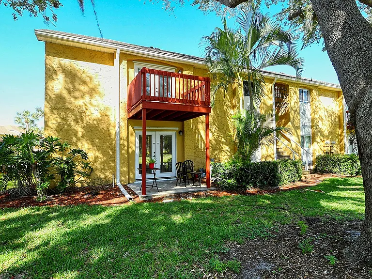 1877 Toucan Way #400 — Photo 9
