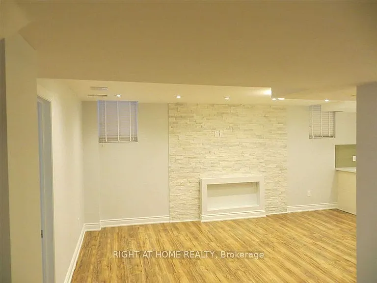 84 Rising Hill Rdg #2 — Photo 12