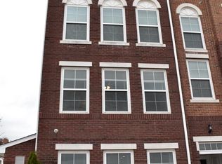 2955 Finsbury Pl #95, Fairfax, VA 22031