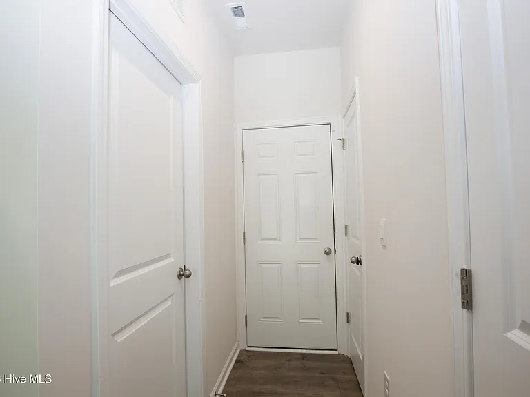 1179 Misty Creek Dr — Photo 27