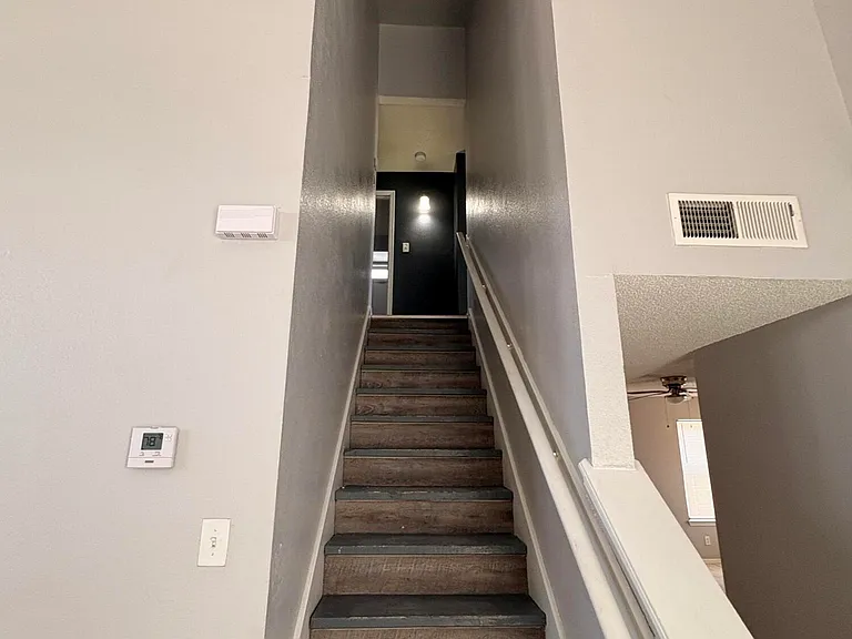 11213 William McCool St — Photo 4