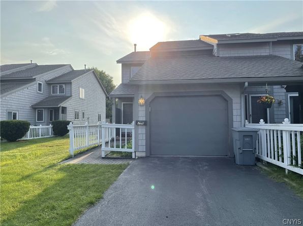 394 Summerhaven Dr N UNIT 394, East Syracuse, NY 13057