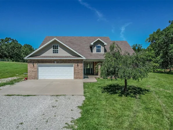 27201 Harrill Ln, Lebanon, MO 65536
