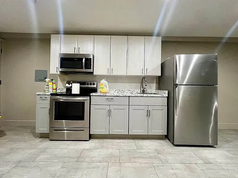 2809 Snyder Ave #B1 — Photo 5