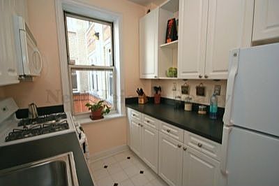 4th image of 680 W 204th St APT 1G