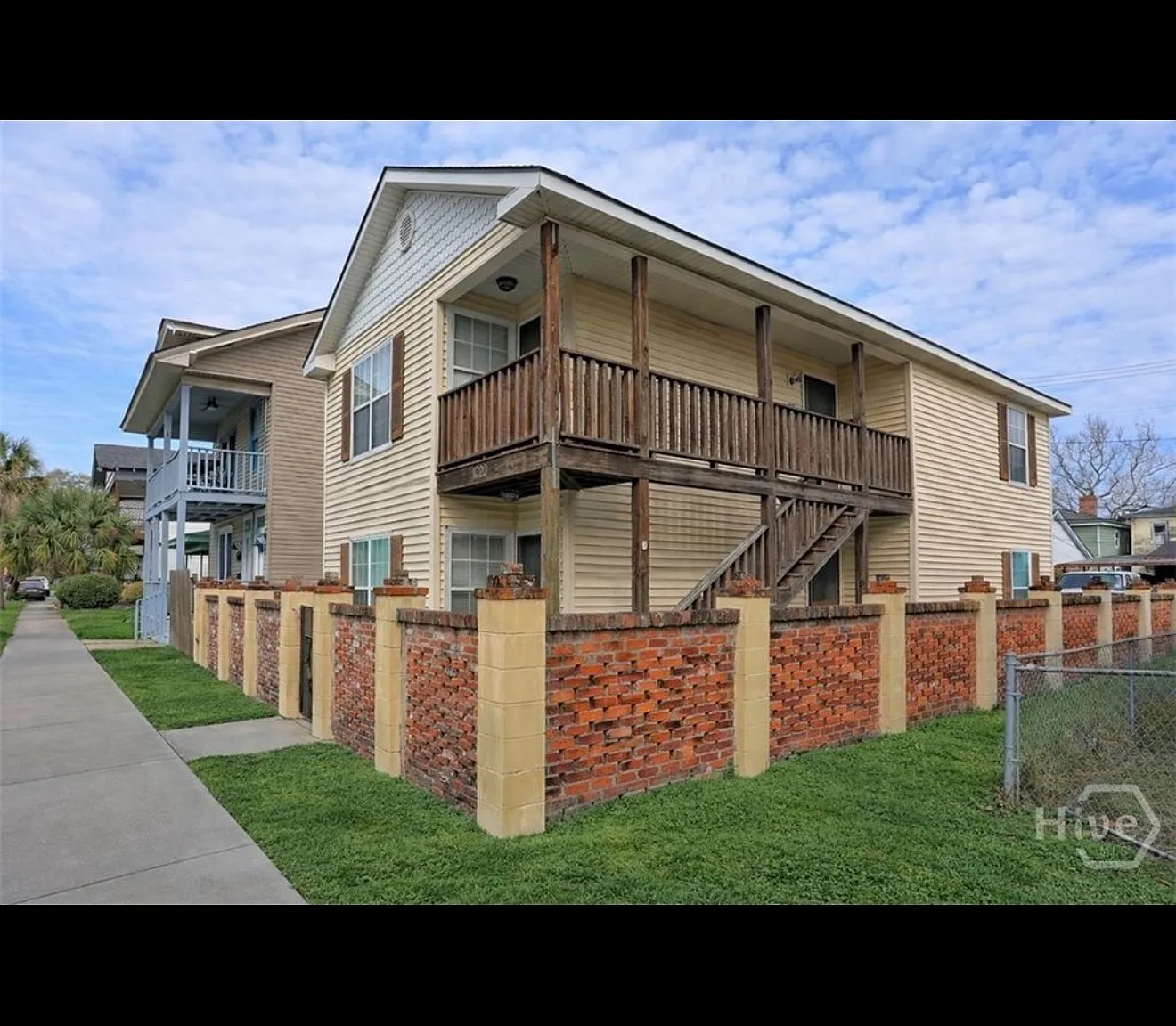 2 bed, 1.5 bath, 1632 sqft, $1,600 — Photo 3