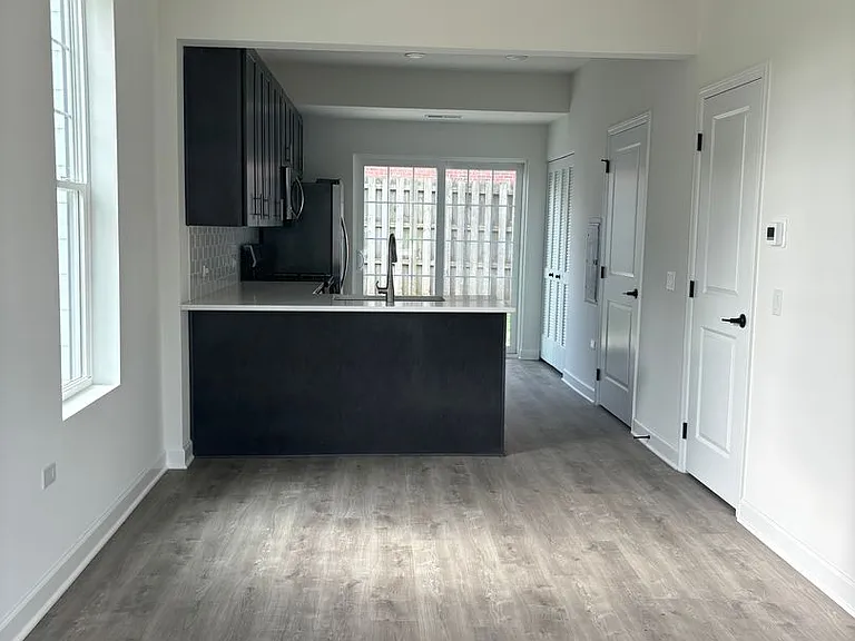 1432-1436 Naperville Wheaton Rd — Photo 7