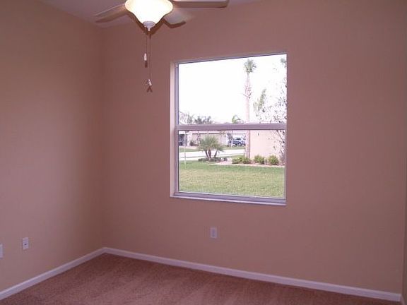 4th image of 10796 Bitternut Hickory Ln