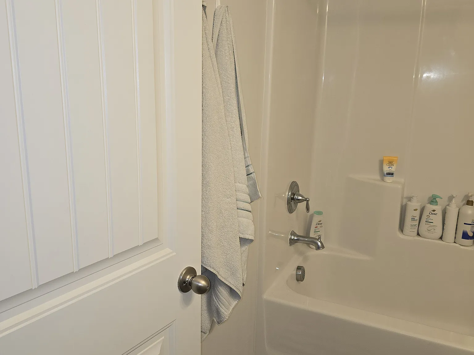 3 bed, 1800 sqft, $800 — Photo 1