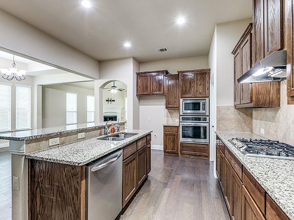 4th image of 10412 Jackson Hole Ln