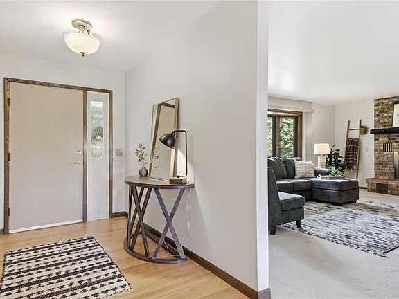 3rd image of 717 Buffington Court