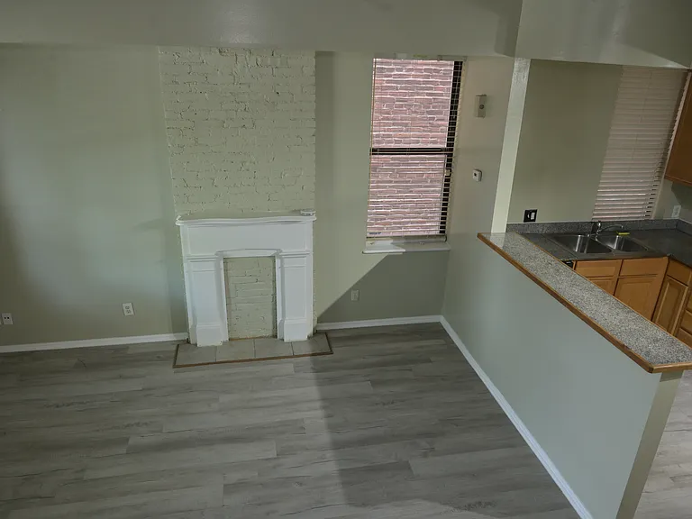 805 Russell Blvd #1 — Photo 8