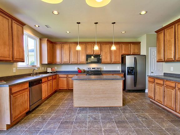 Tons of counterspace