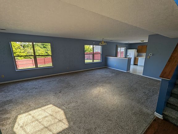 2nd image of 5225 Lakeside Manor Dr