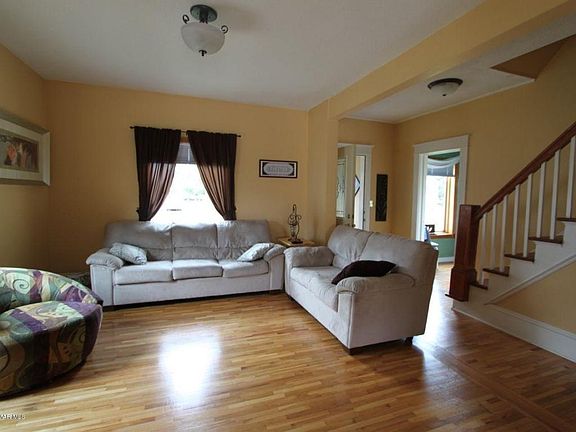 5th image of 400 Water Ave N