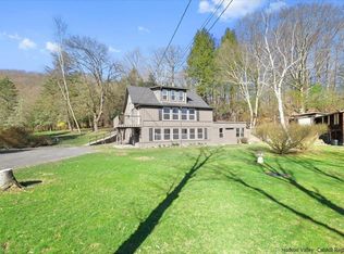 2 Mae Ln, Lloyd, NY 12528