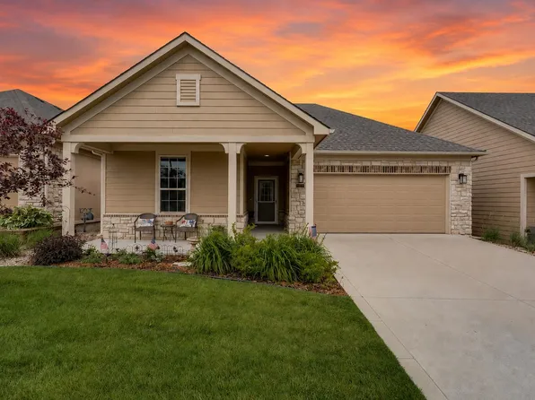 925 E Clearlake St, Derby, KS 67037