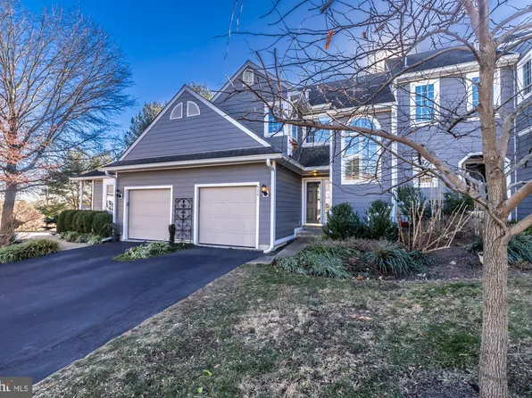 424 W Village Ln #424, Chadds Ford, PA 19317