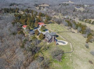 1341 Glenn Hinson Rd, Centerville, TN 37033