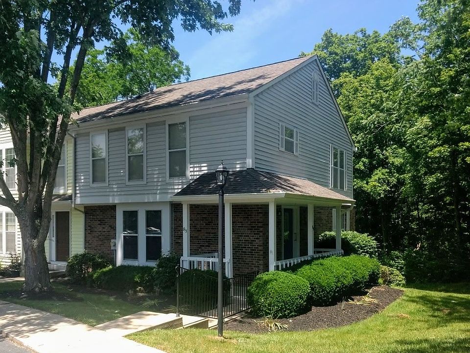 2nd image of 813 Woodlyn Dr S