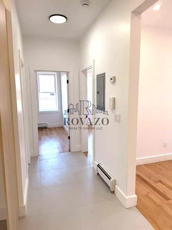 2 bed, 1.0 bath, 650 sqft, $1,850 — Photo 3