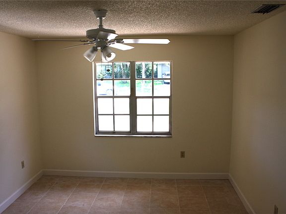 3rd image of 4848 Southland Dr