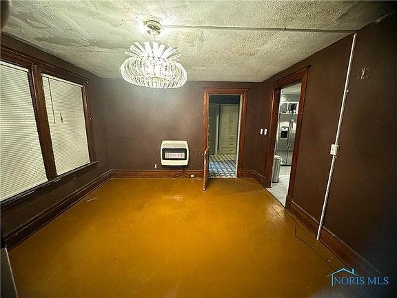 3rd image of 1146 Prospect Ave
