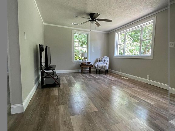 5th image of 302 Stancil Rd