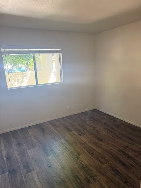 4 bed, 1560 sqft, $4,100 — Photo 2