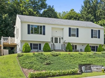 32 Willow Ln, Southbridge, MA, 01550