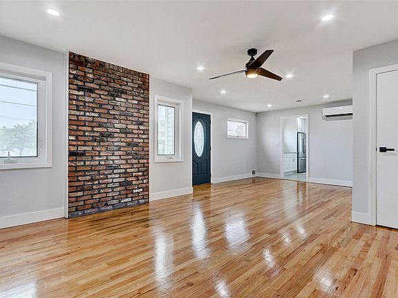 5th image of 10 Hunter Ave