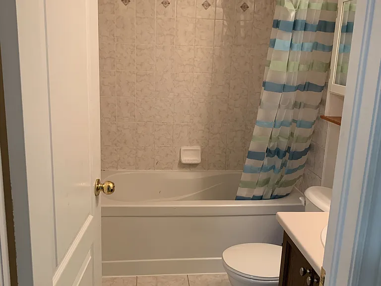 87 Hammersly Blvd — Photo 26