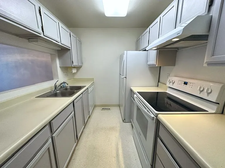 1822 Bellevue Loop — Photo 13