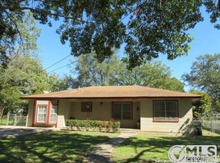 441 Burges St, Seguin, TX 78155
