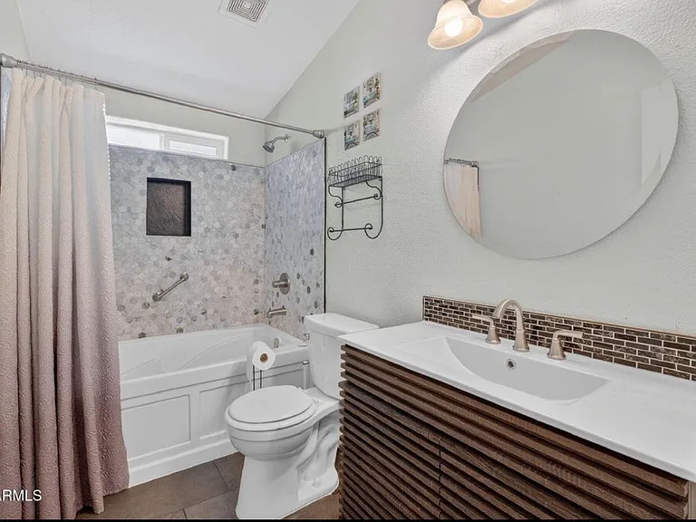 1171 Louie St — Photo 24