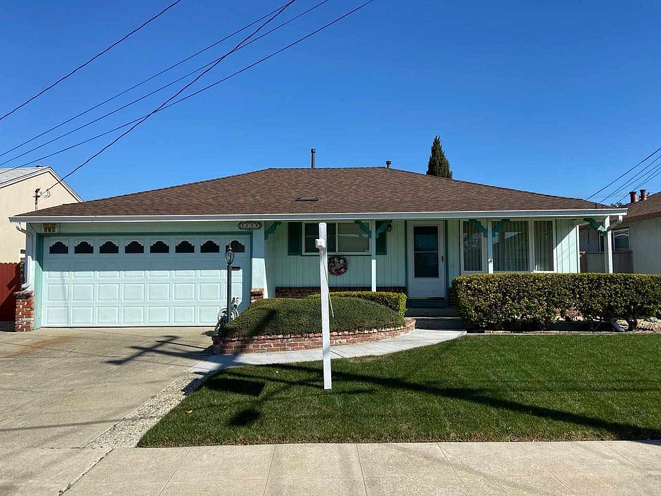 1st image of 3528 Carrillo Dr