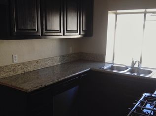 690 W Miramount St, Rialto, CA 92376