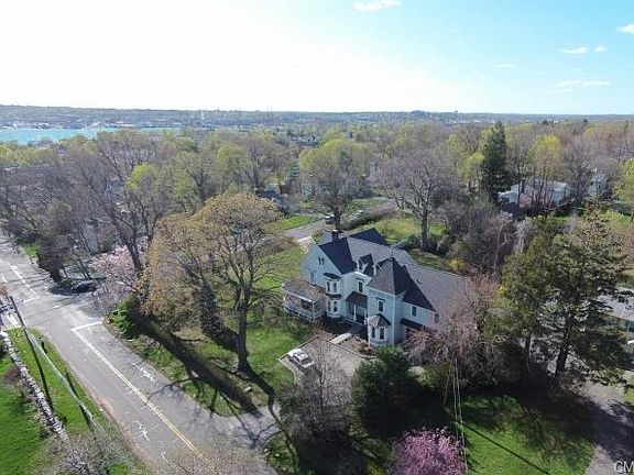 4th image of 49 Pine Hill Ave