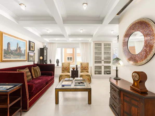 35 East 85th Street image 1 of 13