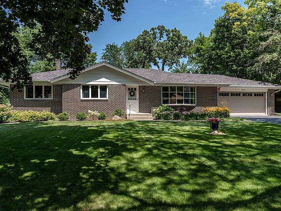 2nd image of 4662 Cinnamon Ln
